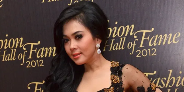 Nama Syahrini Dicatut Produk Kosmetik Ilegal