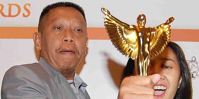 10 Selebritis Berwajah 'Ndeso' Tapi Hoki Selangit, Siapa Saja?