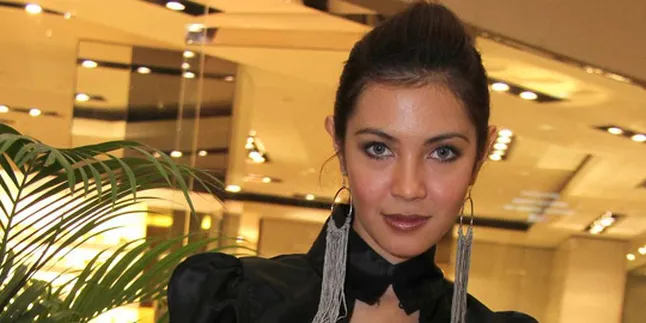 Bisnis Denim, Ratna Galih Nyontek Dari Pakarnya
