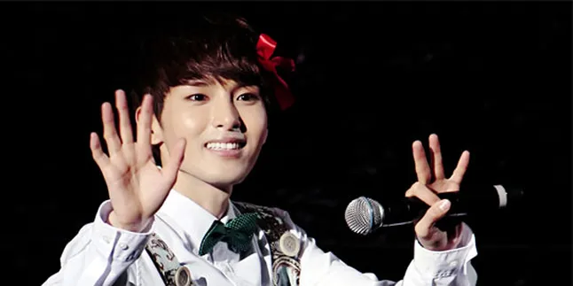 Ryeowook Rayakan Ulang Tahun Bersama Super Junior dan f(x)