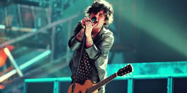 Album Baru Green Day, Antara The Beatles dan ACDC