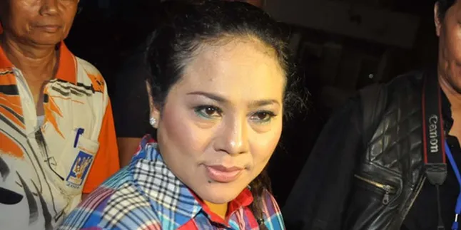 Nunung Klarifikasi Isu Rebut Suami Orang