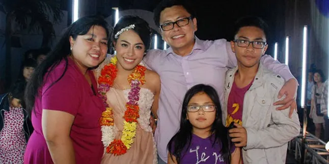 Lolos Grand Final, Keluarga Sean Gelar Konser