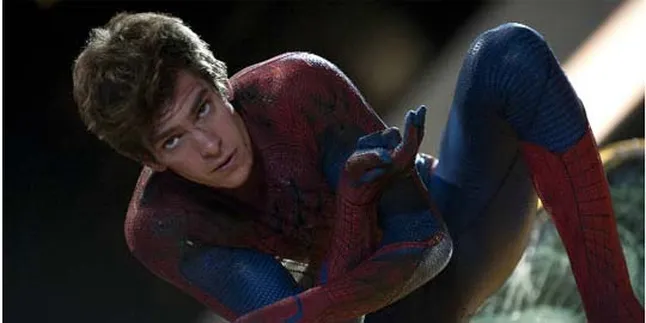 Kostum Spider-Man Ternyata Tak Anti Air