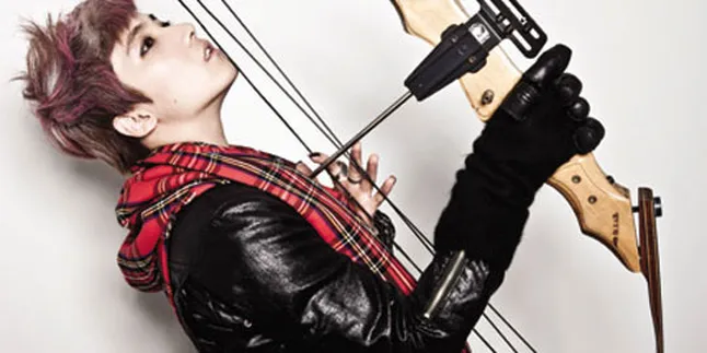 Photoshoot, Lee Hongki FT Island Padukan Olahraga dan Musik