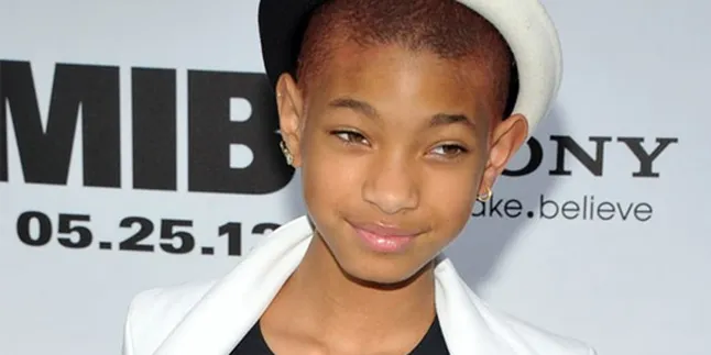 Umur 11 Tahun, Willow Smith Sudah Berani Tindik Lidah