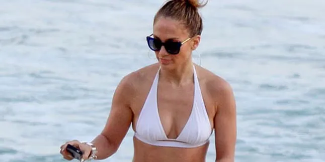 Serunya Liburan Jennifer Lopez di Rio De Janeiro Brazil