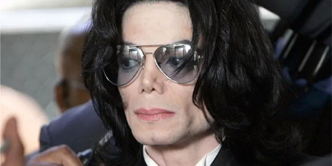 Wow! Topi Michael Jackson Dijual Rp 148 Juta!