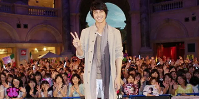 Kim Bum Resmi Rilis Album Jepang Pertamanya