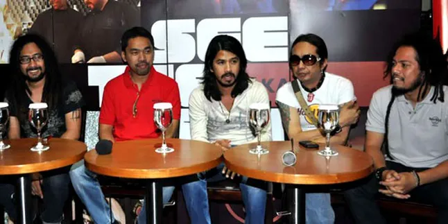 FOS Rencana Nyekar ke Tempat Meninggalnya Jimmy Hendrix