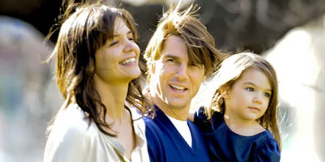 Suri Cruise, Dewasa Atau Manja?