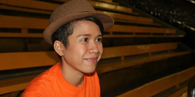 Tidak Hobi Menulis, TJ Merilis Buku