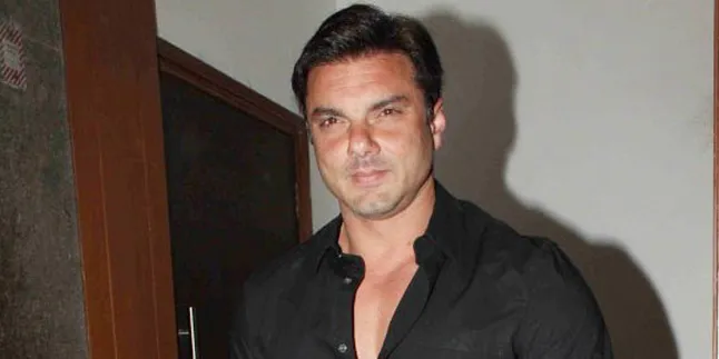 Mobil Sohail Khan Tabrak Nenek Hingga Tewas