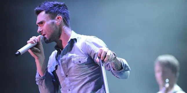 Adam Levine Nikmati Halusinasi Magic Mushroom