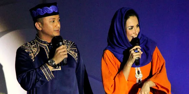 Deswita Maharani - Ferry Maryadi Kali Pertama Sambut Ramadan