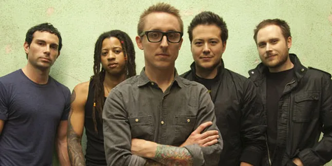 Rilis Album, Yellowcard Konser di Singapura
