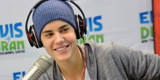 Syuting Video Klip, Justin Bieber Cium Gadis Seksi