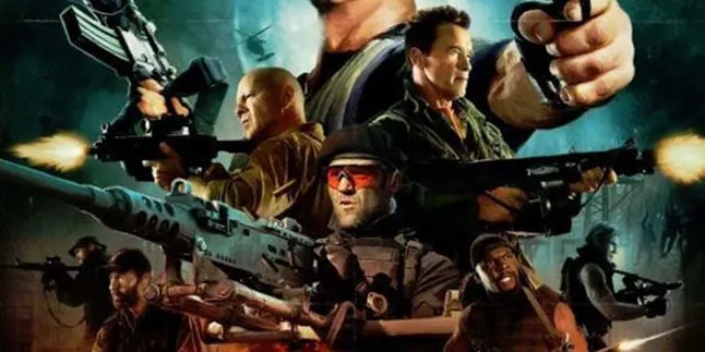 'THE EXPENDABLES 2' Rilis Poster Bergaya Grindhouse