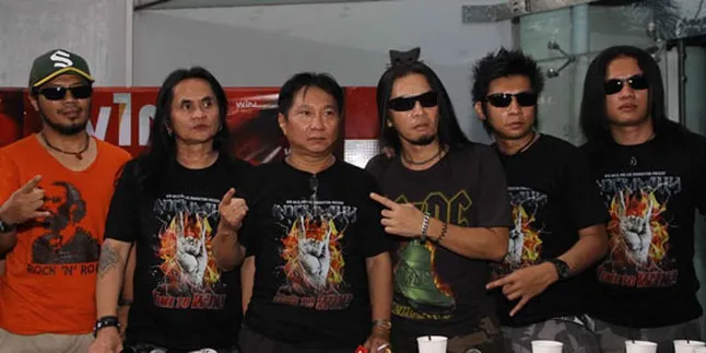 Jamrud Tampil Memukau di Surabaya