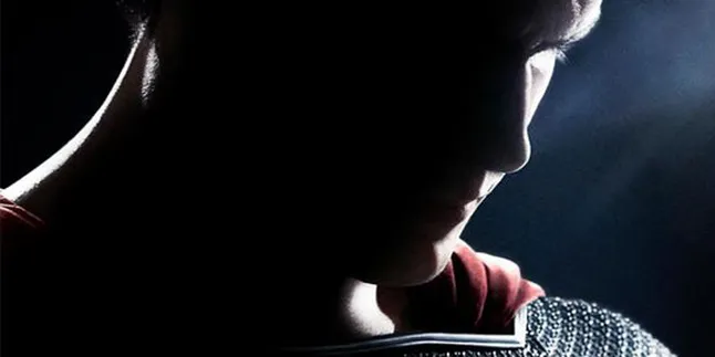 Poster Baru 'SUPERMAN: MAN OF STEEL'