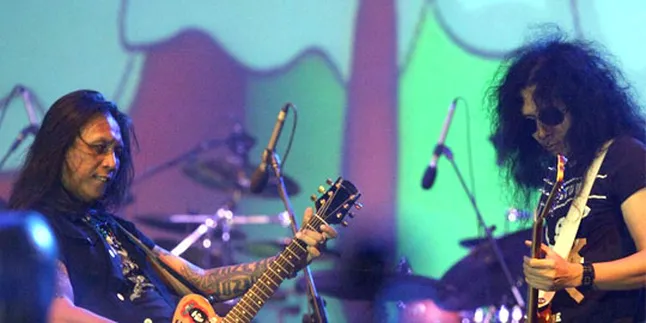 Eksis Kembali, Roy Jeconiah - John Paul Ivan Bentuk RI 1