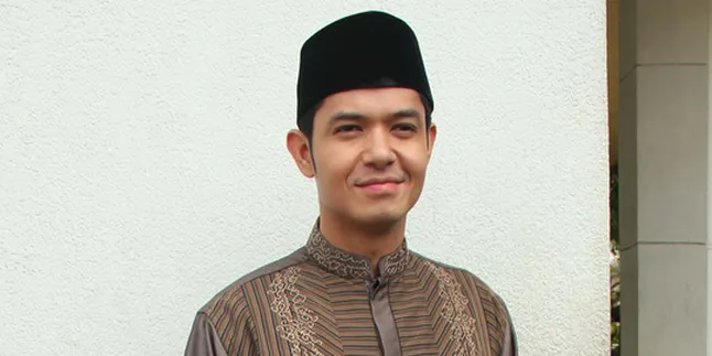 Dude Harlino: Rasul Berperang Saat Puasa, Kita Cuma Syuting Doang Dude Harlino: Rasul Berperang Saat Puasa, Kita Cuma Syuting Doang