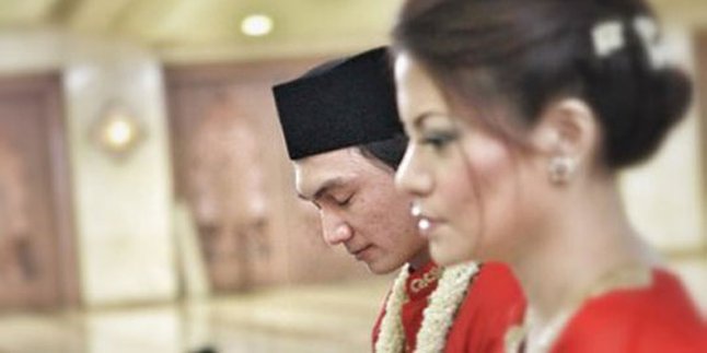 Kisah Perjalanan Cinta Anji dan Wina Natalia - KapanLagi.com