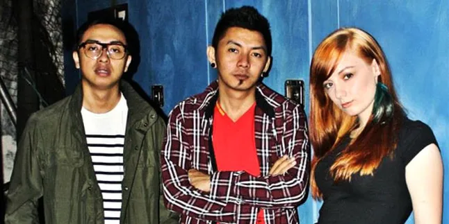 Volts, Tampil Beda Dengan Vokalis Bule