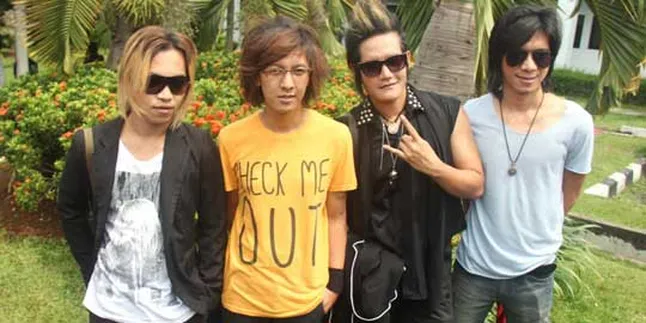 J-Rocks Sambut Kebebasan Ariel J-Rocks Sambut Kebebasan Ariel