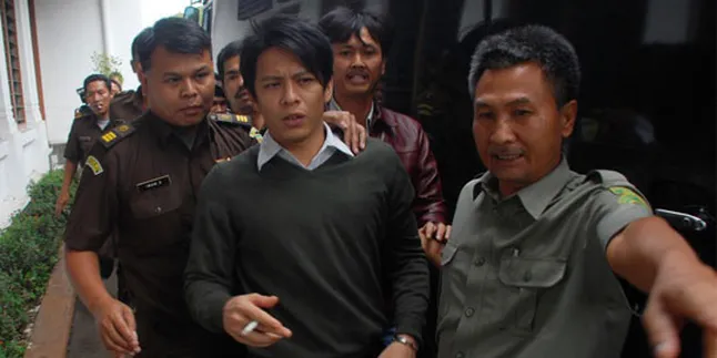 Bebas, Ariel Akan Dijemput Ayah Ibunya