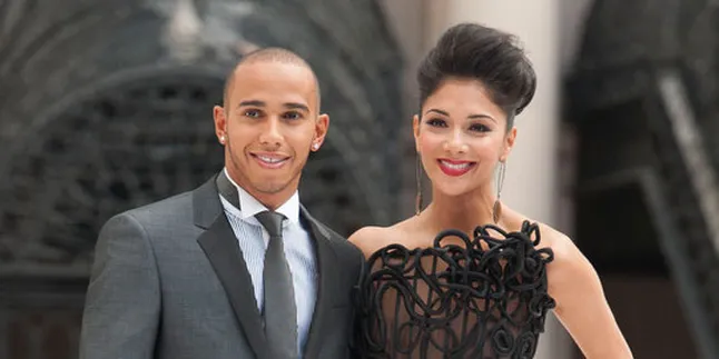 Setelah Menyakiti, Lewis Hamilton Minta Maaf Pada Nicole Scherzinger?