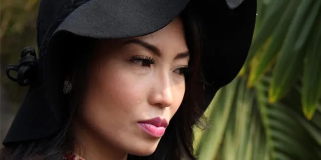 Mual-Mual, Ayu Dewi Batalkan Puasa Mual-Mual, Ayu Dewi Batalkan Puasa