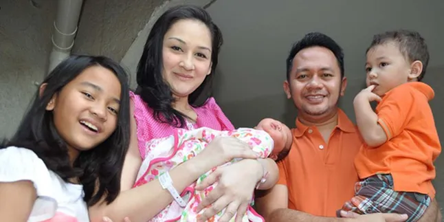 Masa Nifas, Mona Ratuliu Tak Puasa