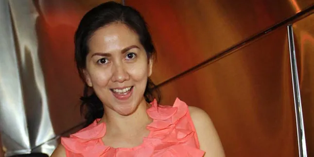 Pernikahan Angie - Broto, Venna Ucapkan Selamat