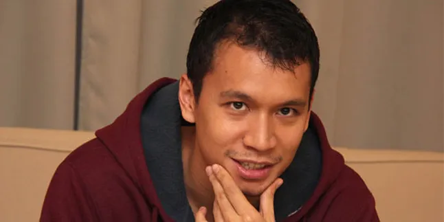 Samuel Rizal Abadikan Kelahiran Anak Pertama