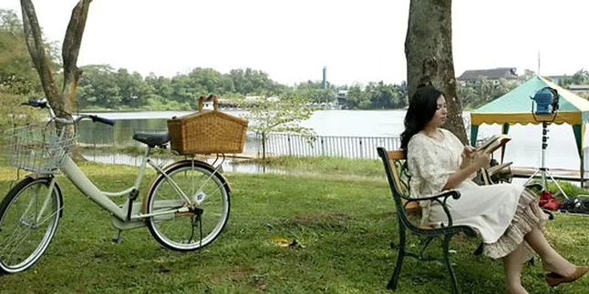 Main 'RECTOVERSO', Asmirandah Kagumi Karya Dewi Lestari