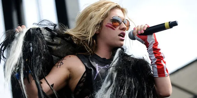 Kesha Kirim Surat Untuk Jelaskan Album Barunya