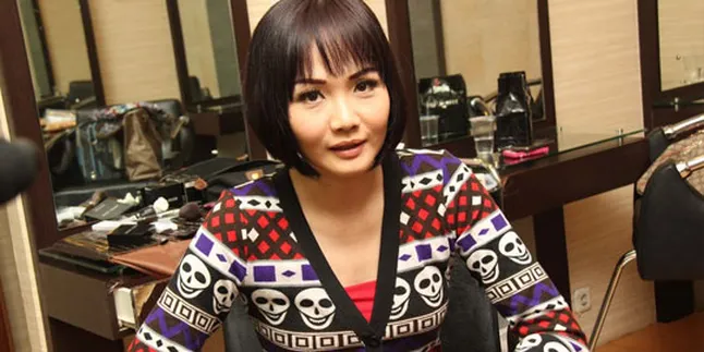 Berkat Sulam Alis, Alena Tak Kerepotan Make Up