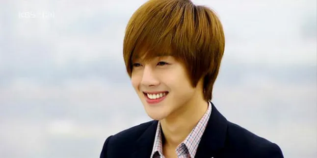 Kim Hyun Joong Sumbang Rp 419 Juta Karena Fans Kim Hyun Joong Sumbang Rp 419 Juta Karena Fans