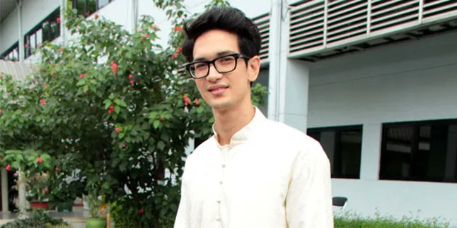 Liburan di Perancis, Dimas Beck Kecopetan