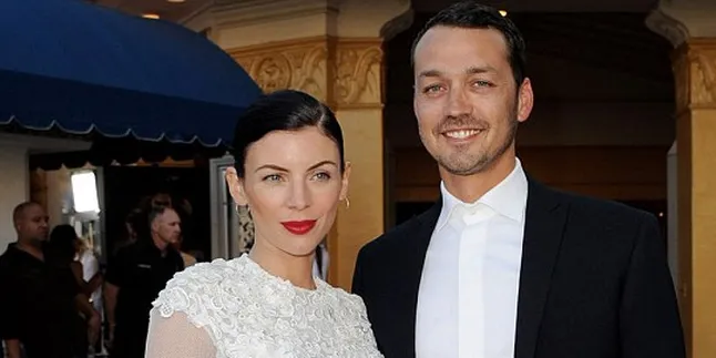 Sakitnya Rupert Sanders Saat Bertemu Istrinya