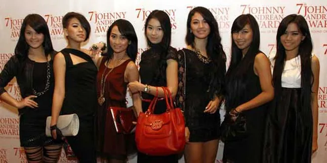 7 Icons: Seksi Tak Harus Terbuka