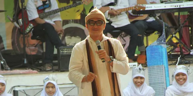 Dik Doank Kecewa Digunjing Soal Poligami Dik Doank Kecewa Digunjing Soal Poligami