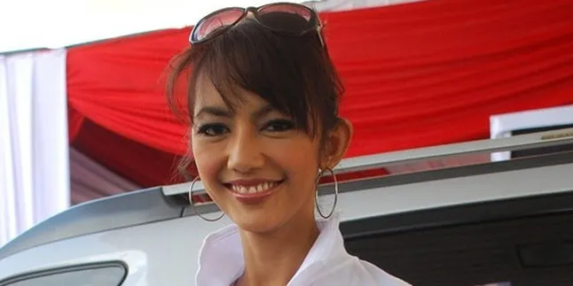 Hidup Sehat, Nina Tamam Sahur Pakai Buah