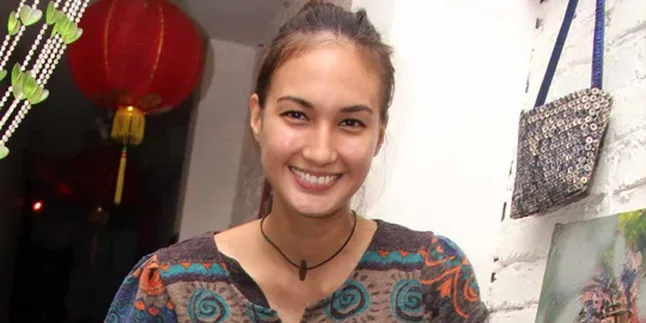 Nadine Chandrawinata Satu Tahun Lebih Keliling Indonesia