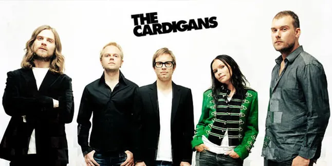Ramai, Banyak Calo Beraksi di Konser The Cardigans Ramai, Banyak Calo Beraksi di Konser The Cardigans