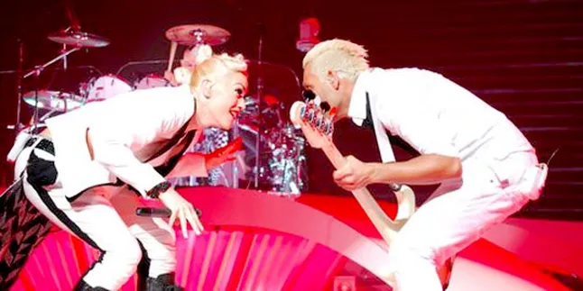 PUSH AND SHOVE, Album Hidup dan Mati No Doubt