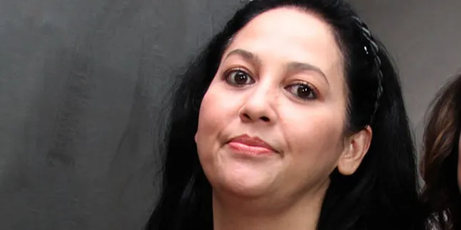 Meriam Bellina Bantah Perselingkuhan Dengan Henry Yosodiningrat