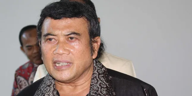 Rhoma Menangis Dengar Shalawat Para Pendukungnya Rhoma Menangis Dengar Shalawat Para Pendukungnya