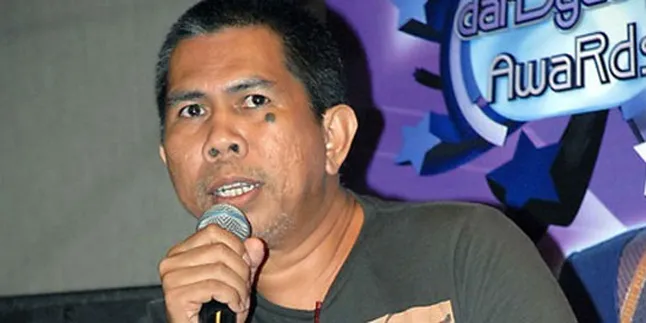 Denny Sakrie: Ditinggal Vokalis Itu Hal Yang Lazim